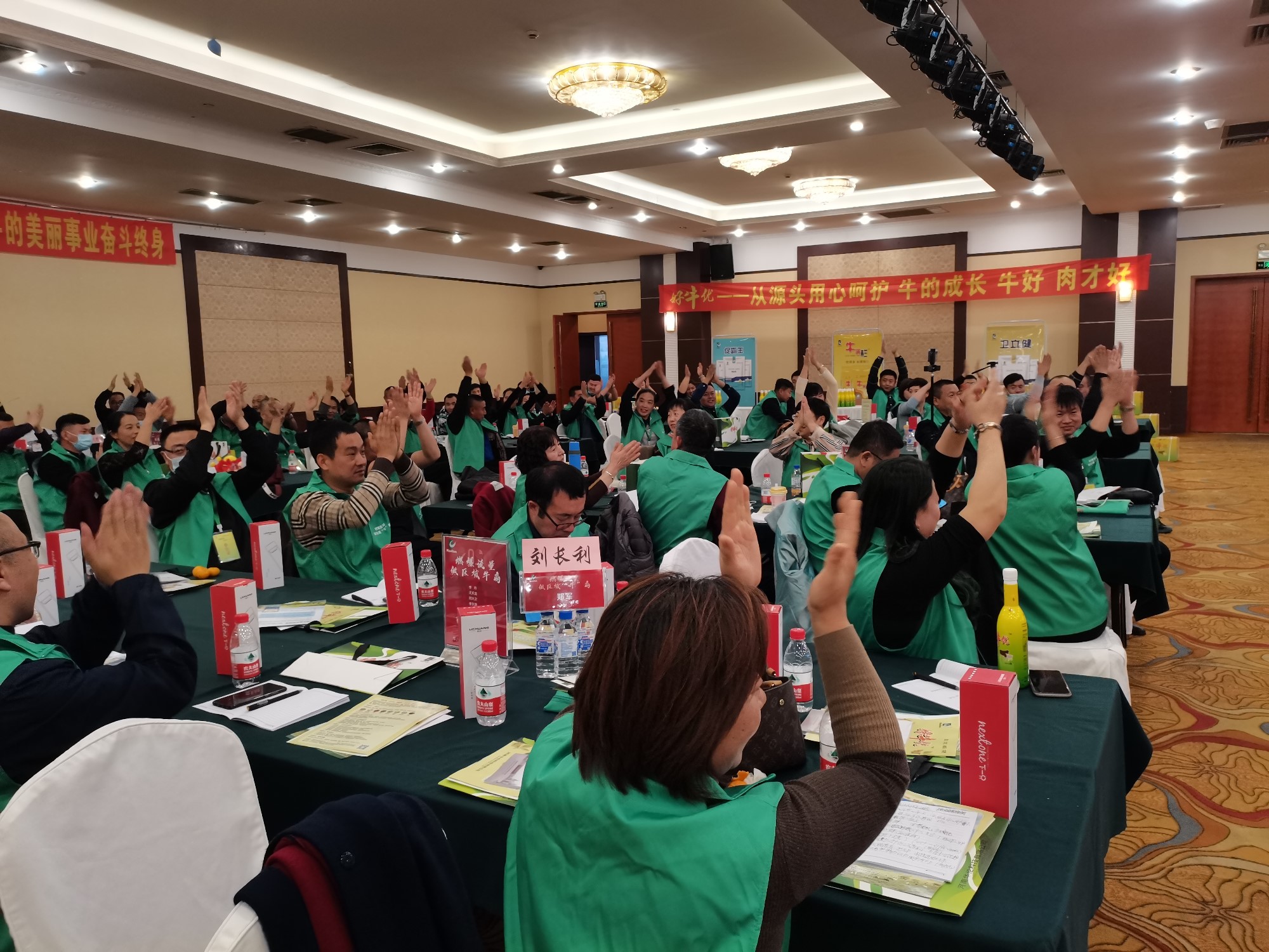 《燃爆流量 做區(qū)域“?！鄙獭返拈L春站